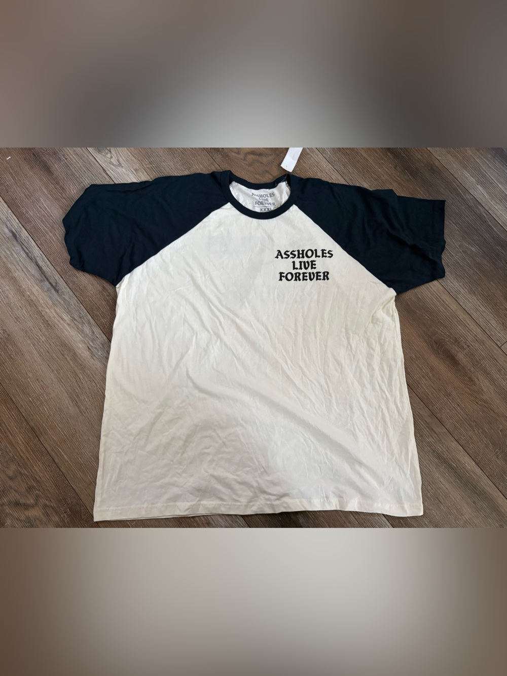 NWT Men’s ashole live forever Two-Tone Black and Cream Raglan Graphic Tee 3XL